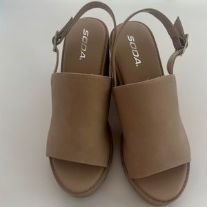 Beige summer new sandals never worn